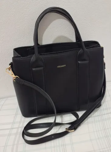 Bolsa média preta da C&A