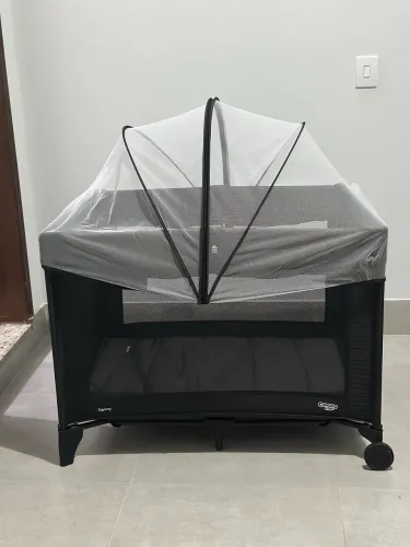 BERÇO PORTÁTIL COSCO KIDS COM MOSQUITEIRO