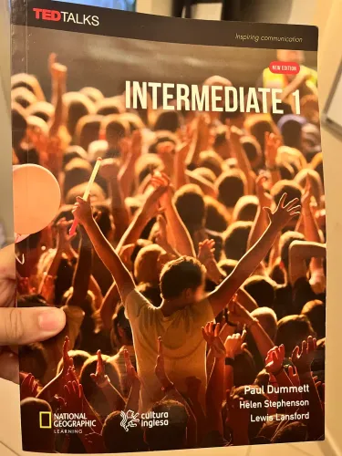 Livro intermediate 1 - Cultura Inglesa