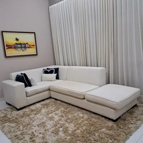 Sofá em L