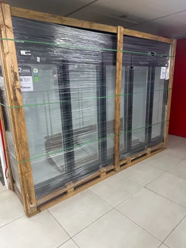 Auto serviço Fricon 5 portas black R$20.049,00
