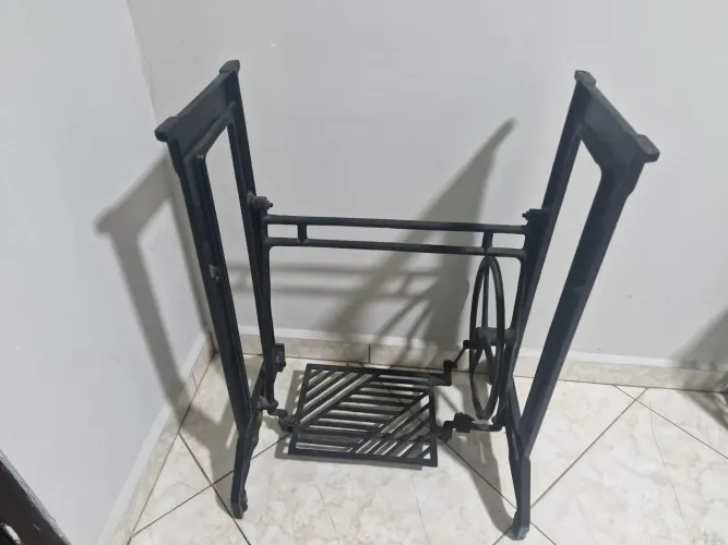Pernas de maquina de costura antiga decoracao