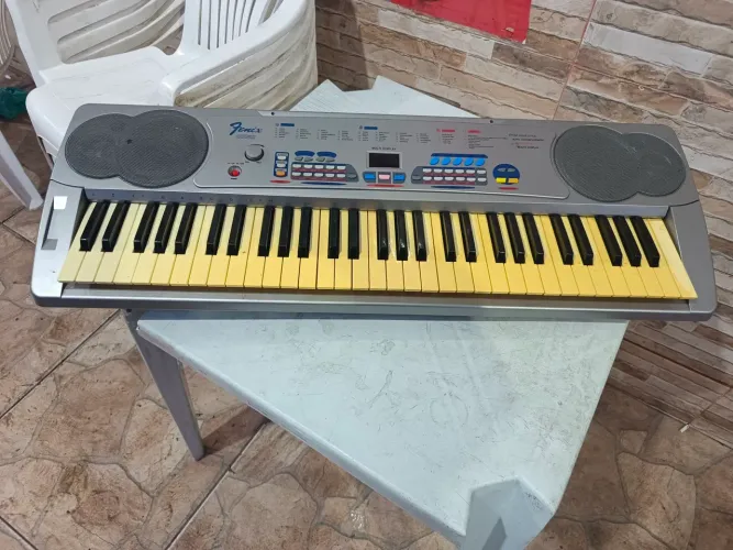teclado musical eletrônico Fênix (como o modelo Fenix CK-60