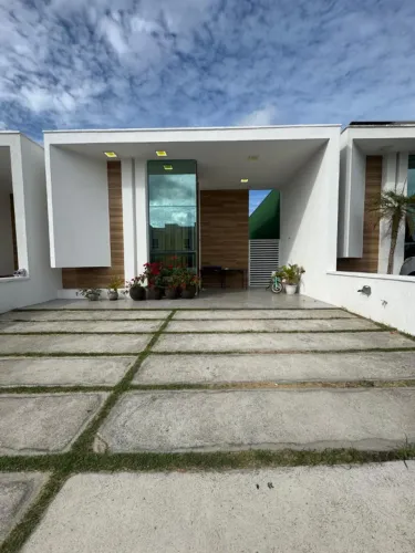 Casa plana com três suítes mobiliada  no Jacundá - Aquiraz - 144m²
