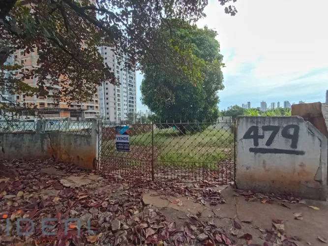 Terreno a venda no bairro Zona 08 - Maringá/PR
