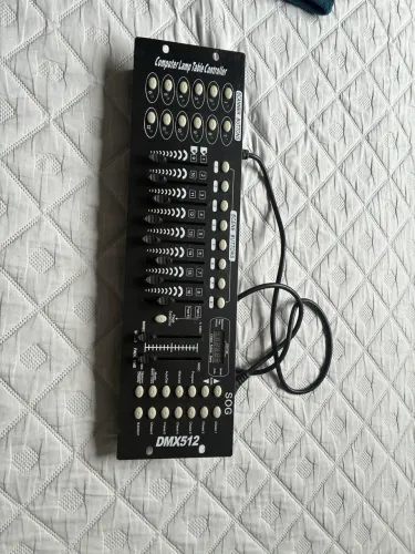 Mesa controladora de iluminação e Leds