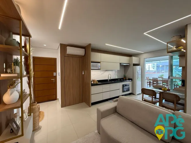 Apartamento com quintal gigante no Canto do Forte