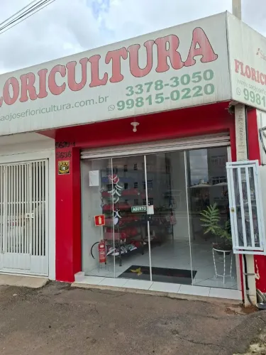 Floricultura tradicional a venda em Curitiba