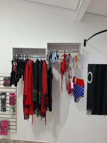 Vendo cabideiro suspenso