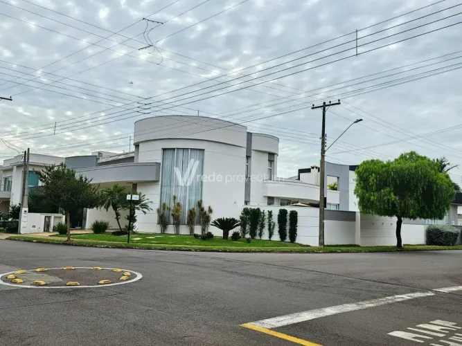 Casa alto padrão à venda em Americana