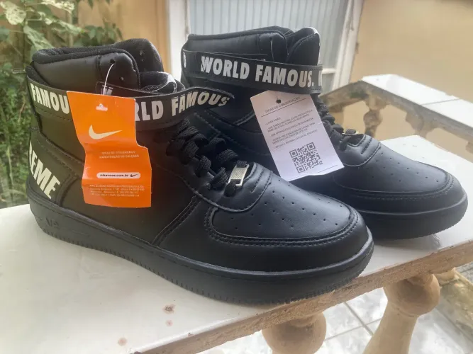 Tênis Nike X Supreme