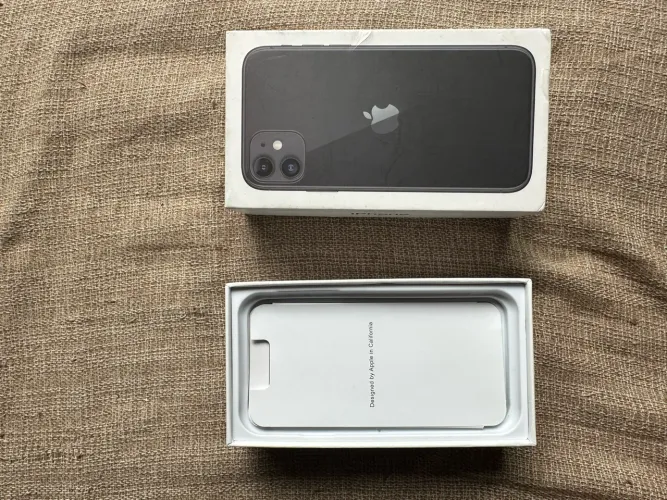 Caixa de iPhone 11 black 