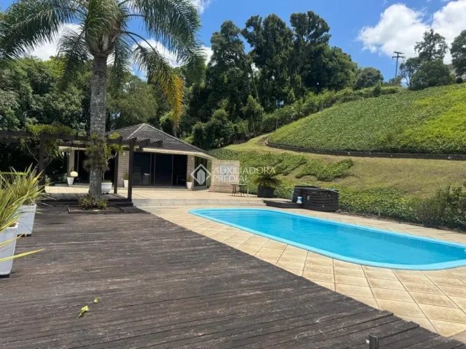 Lindo sítio em Caxias do Sul com infra estrutura completa!