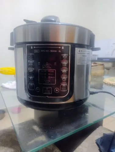 Panela de pressão elétrica