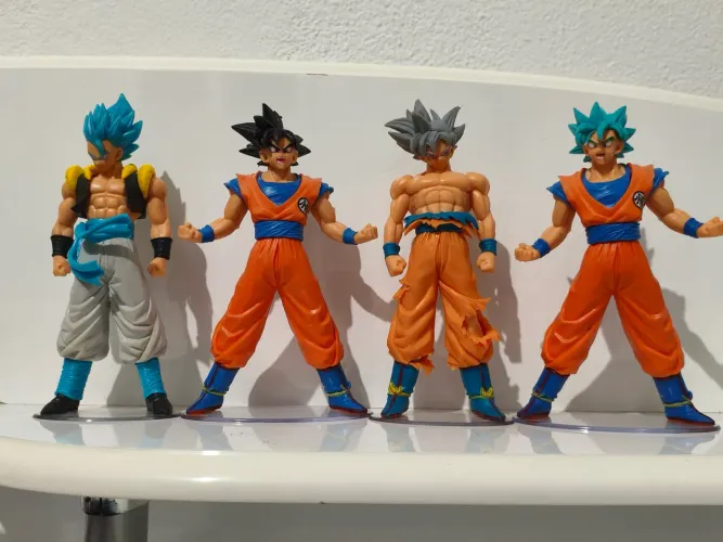 Lote figuras Dragon Ball