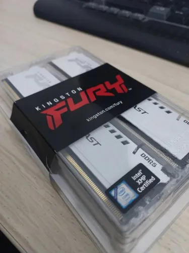 Memória RAM Kingston Fury Beast, 16GB, 5600MHz, DDR5, Branca