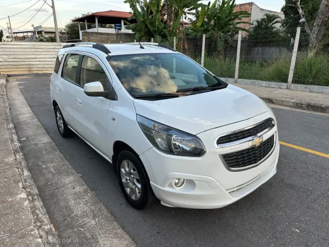 Chevrolet Spin LTZ 1.8 8V Econo.flex 5P Mec. 2013