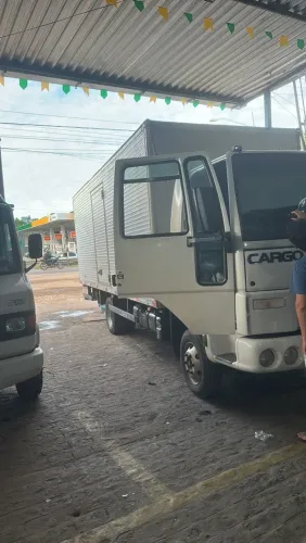Ford cargo 816 2013