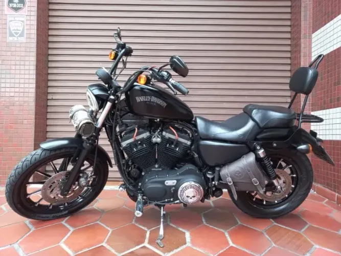 Harley-Davidson Sportster 2012 XL 883N Iron