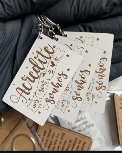 10 chaveiros em mdf branco 