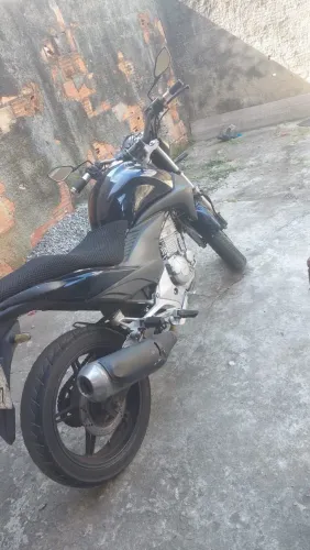 Cb 300
