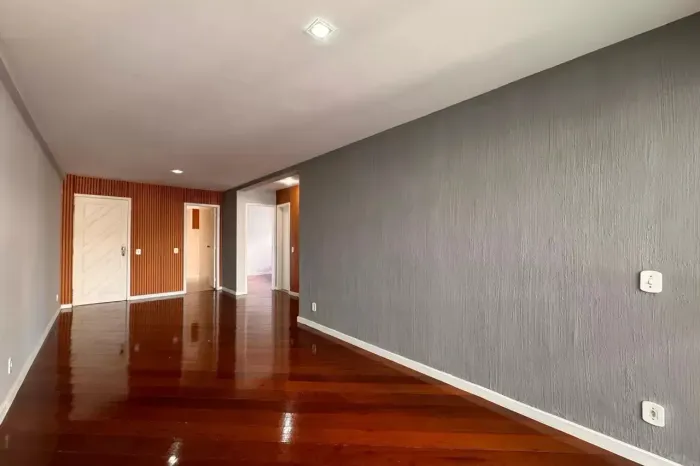 Apartamento 85m2 composto com 2 Quartos - Gleba A - Fundos