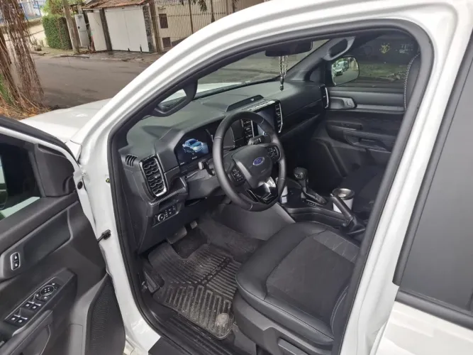 Ford Ranger Black 2.0 4X2 CD TB Diesel Aut. 2026
