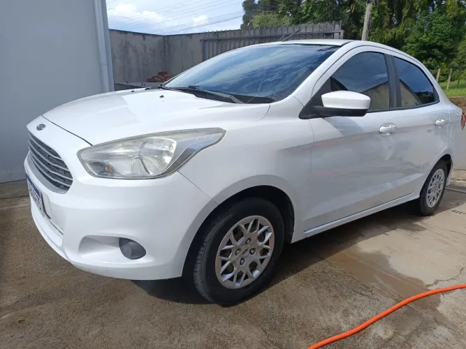 Ford KA+ Sedan 1.5 16V Flex 4P 2015