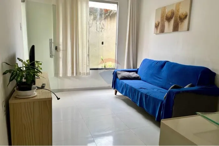 CASA RESIDENCIAL COM 4/4 NA CAVADA