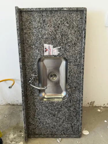 Pia de Granito para Cozinha 1,20m + Cuba Inox + Torneira