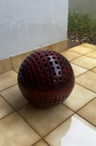 Bola de Jardim Vermelha