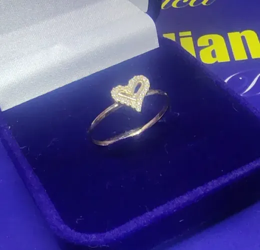 Anel Coração Diamantes 1 mm Peso 0.78 Gramas Ouro 18 Kilates 7 mm