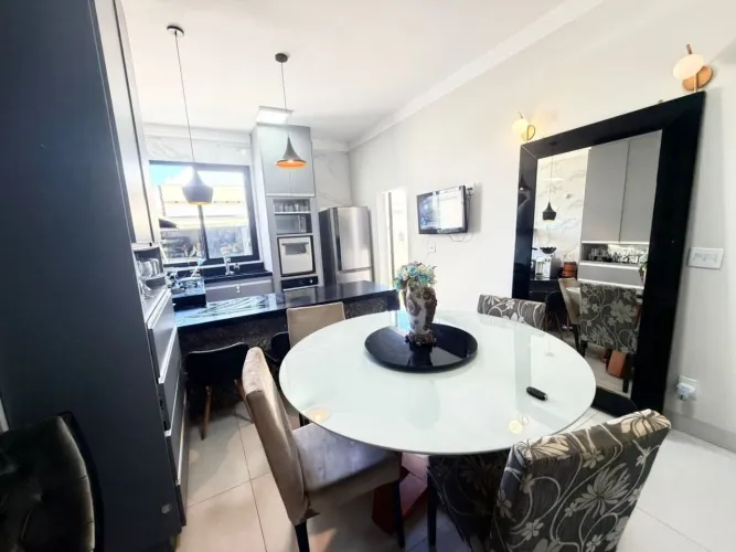 Casa à venda no Condomínio Raros em Uberlândia