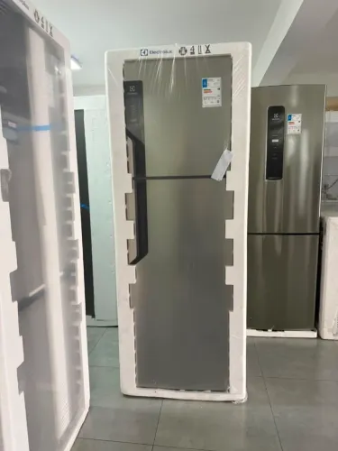 Geladeira Electrolux Frost Free com AutoSense 432L Efficient Duplex Inox (TF70S) nova<br>