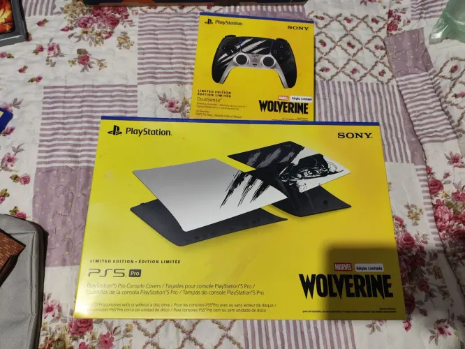 VENDO - Kit Dualsense+ Tampa Adamantuim Wolverine Playstation 5 PRO
