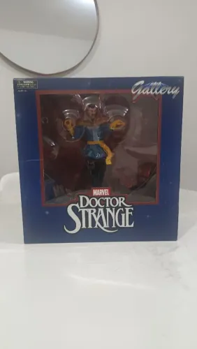 Doutor Estranho Marvel Gallery Diamond Select Doctor Strange
