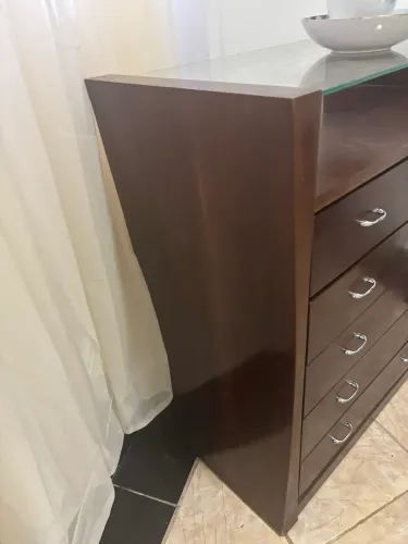 Cômoda impecável Imbuia