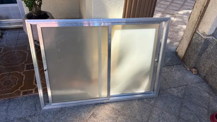 Porta de Alumínio para Armário de Pia 2 Folhas de Correr