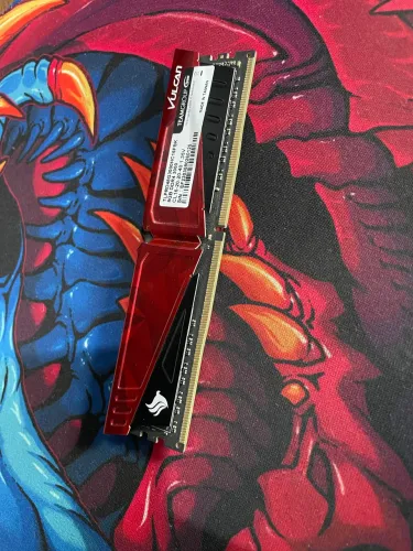 Memória RAM DDR4 8GB 3000MHz TForce