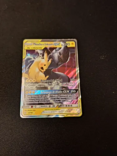 Carta pokémon pikachu e zekarom ex aliados 