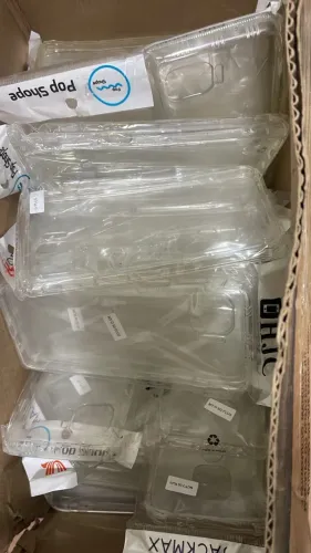 Lote com Mais de 10 Mil Capinhas para Diversos Celulares Transparentes!