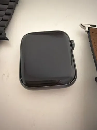 Apple Watch Series 5 - 44 mm (GPS + Cellular)
