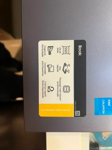 Notebook Samsung Book NP550XDA-P3BR 15,6? Full HD SSD 256GB Estado de Novo