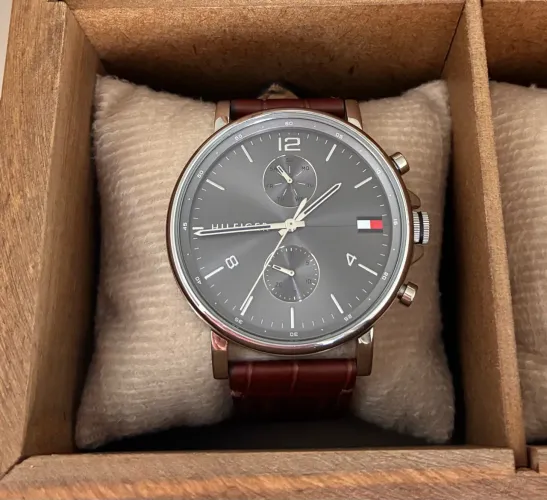 Relógio Tommy Hilfiger Couro