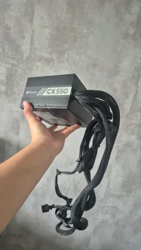 Fonte Corsair Cx550