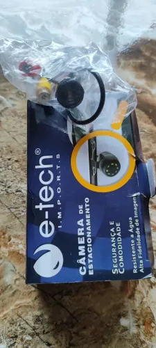 Auto falante mais uma câmera de ré