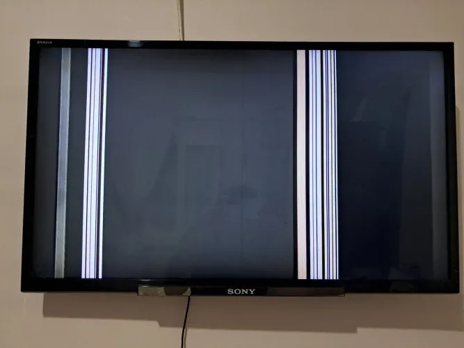 Tv Sony 32" para retirada de peças.