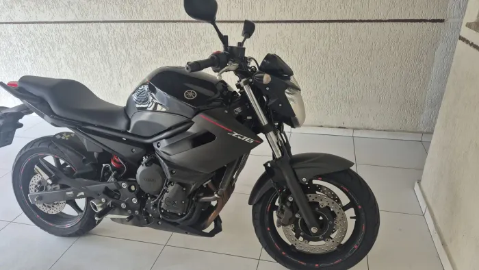 Vendo XJ6 em excelente estado de conservação, baixo km  total prova.