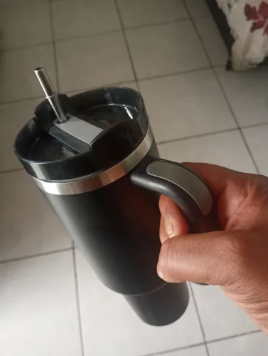 Copo Stanley a venda retirar no são bento comprei mas não estou usando 