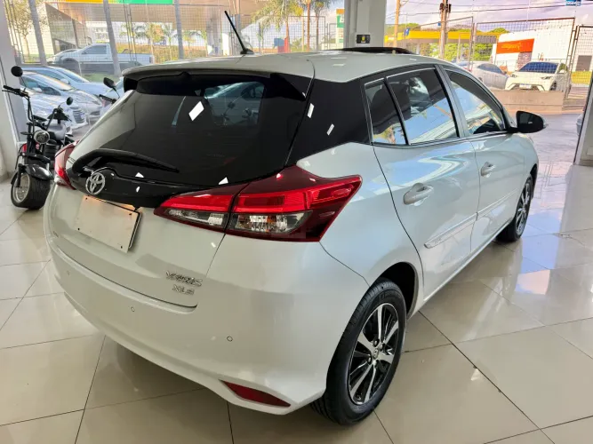 Toyota Yaris XLS Connect 1.5 Flex 16V 5P AUT 2022